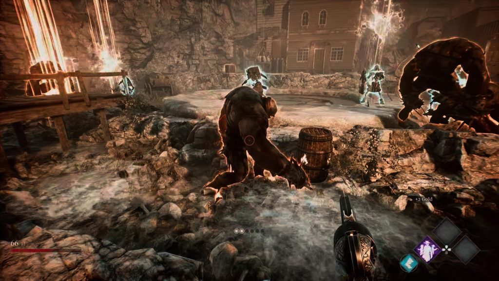 Cena de um jogo de ação com um personagem principal enfrentando inimigos em um ambiente rochoso e sombrio. Há uma barril e efeitos visuais de habilidades sendo usadas.